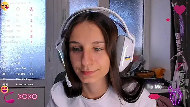  Nika Kik online show from September 15, 2025, 3:12 pm