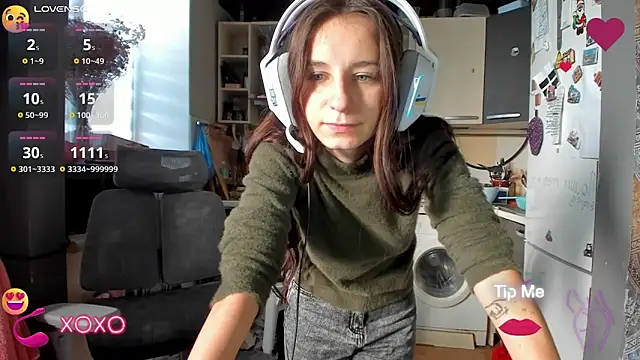  Nika Kik online show from October 24, 2025, 12:45 pm