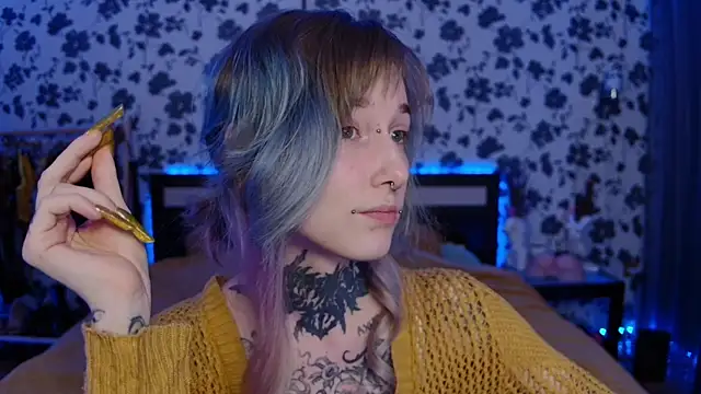 Littlespacemouse online show from September 27, 2025, 3:28 pm