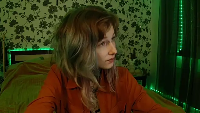 Littlespacemouse online show from October 14, 2025, 11:16 pm