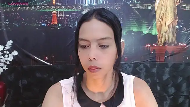 Snapshot of Catalella_Ar chatting on May 5, 2026, 3:25 am Catalella Ar online show from May 5, 2026, 3:25 am