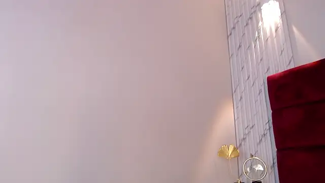 Emmaa Blonde online show from September 17, 2025, 1:13 pm