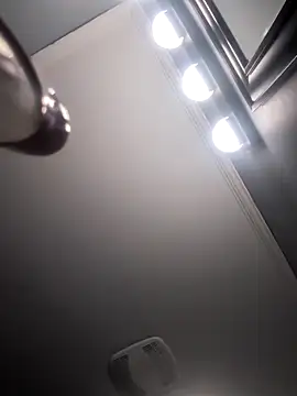 jonnyjenner online show from February 6, 2026, 4:28 am