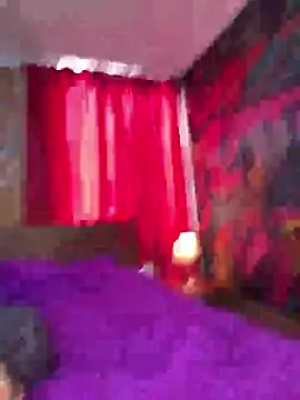 Loveviolet online show from March 19, 2026, 5:39 pm