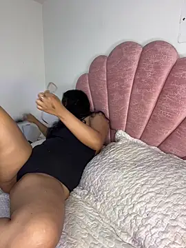 tati  22 online show from October 9, 2025, 5:00 pm