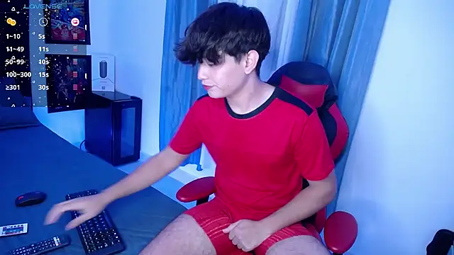 andyboy- online show from December 18, 2024, 11:40 pm