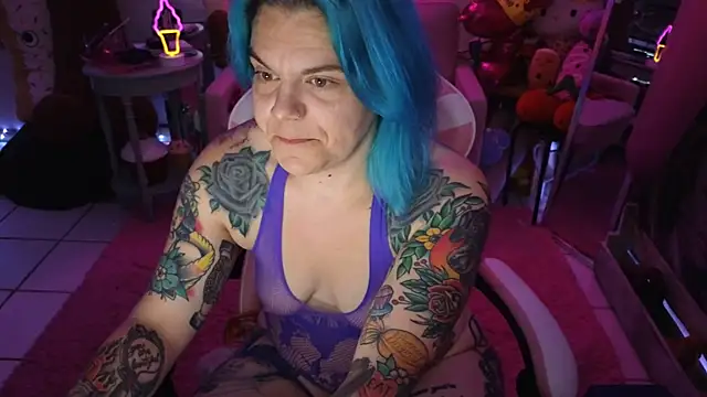 CherryBombBomb online show from September 20, 2025, 5:19 am