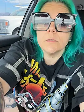 CherryBombBomb online show from October 14, 2025, 6:09 pm