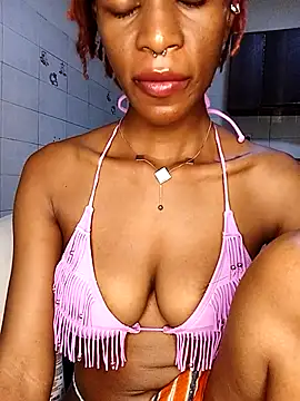 Ayrella02 online show from December 3, 2025, 1:13 am