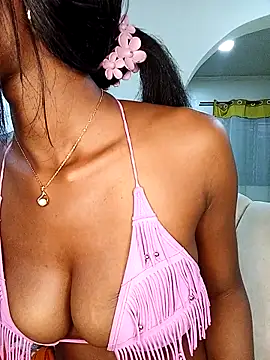 Ayrella02 online show from January 17, 2026, 11:52 pm