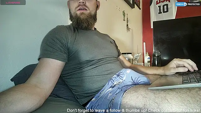 Snapshot of dikdowndaddy chatting on July 28, 2026, 8:23 pm dikdowndaddy online show from July 28, 2026, 8:23 pm