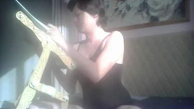 Snapshot of SunElizabeth chatting on May 19, 2026, 2:51 am SunElizabeth online show from May 19, 2026, 2:51 am