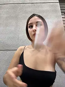 Mon Cherry online show from March 29, 2026, 1:38 am