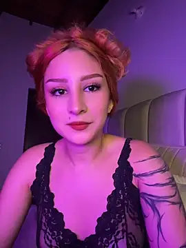 Snapshot of Mon_Cherry chatting on May 14, 2026, 1:23 am Mon Cherry online show from May 14, 2026, 1:23 am