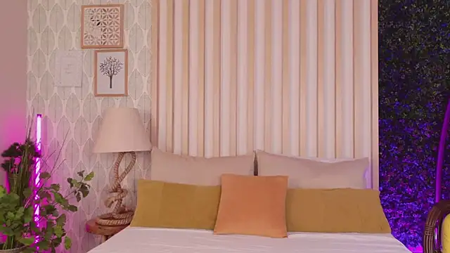 LunaWills  online show from November 9, 2025, 6:01 am