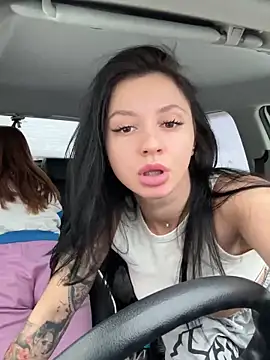 LavenderHot online show from January 3, 2025, 9:15 am