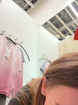 LavenderHot online show from January 9, 2025, 6:27 am