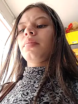 Snapshot of Violeta_12- chatting on December 19, 2024, 6:45 pm Violeta 12- online show from December 19, 2024, 6:45 pm