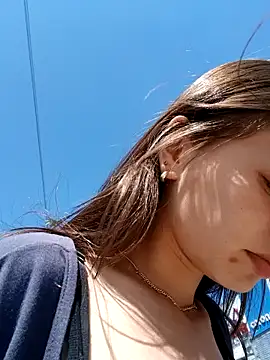 Snapshot of Violeta_12- chatting on January 18, 2025, 4:21 pm Violeta 12- online show from January 18, 2025, 4:21 pm