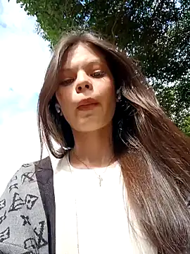 Snapshot of Violeta_12- chatting on January 25, 2025, 2:47 pm Violeta 12- online show from January 25, 2025, 2:47 pm