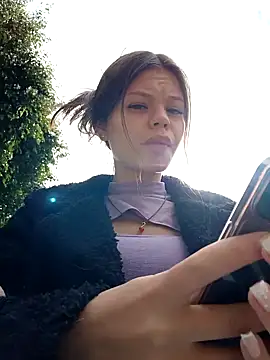 Snapshot of Violeta_12- chatting on January 30, 2025, 2:25 pm Violeta 12- online show from January 30, 2025, 2:25 pm