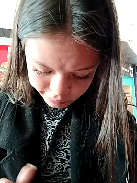 Snapshot of Violeta_12- chatting on February 3, 2025, 4:31 pm Violeta 12- online show from February 3, 2025, 4:31 pm