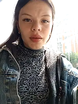 Snapshot of Violeta_12- chatting on March 15, 2025, 3:27 pm Violeta 12- online show from March 15, 2025, 3:27 pm