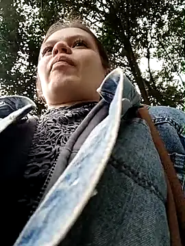 Snapshot of Violeta_12- chatting on March 15, 2025, 7:05 pm Violeta 12- online show from March 15, 2025, 7:05 pm