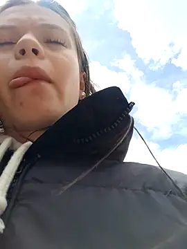 Snapshot of Violeta_12- chatting on March 17, 2025, 4:22 pm Violeta 12- online show from March 17, 2025, 4:22 pm