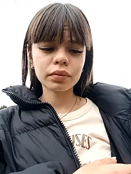 Snapshot of Violeta_12- chatting on October 1, 2025, 7:31 pm Violeta 12- online show from October 1, 2025, 7:31 pm