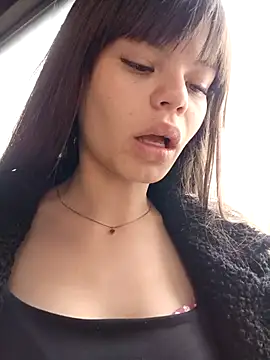 Snapshot of Violeta_12- chatting on October 8, 2025, 5:21 pm Violeta 12- online show from October 8, 2025, 5:21 pm