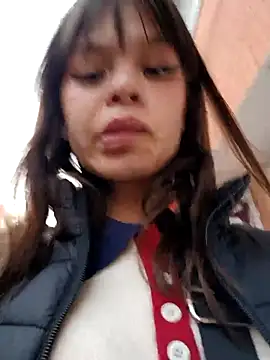 Snapshot of Violeta_12- chatting on October 21, 2025, 8:31 pm Violeta 12- online show from October 21, 2025, 8:31 pm