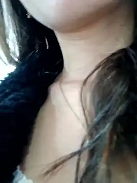 Snapshot of Violeta_12- chatting on December 4, 2025, 3:54 pm Violeta 12- online show from December 4, 2025, 3:54 pm