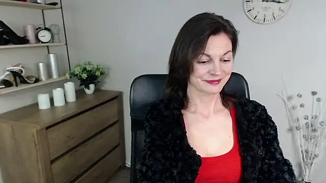 VivianWILD online show from December 30, 2024, 1:14 pm