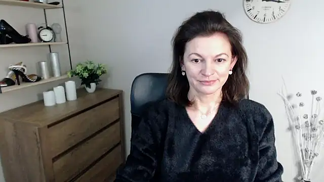 VivianWILD online show from January 2, 2025, 6:50 am