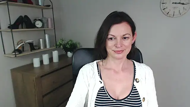 VivianWILD online show from January 30, 2025, 9:57 am