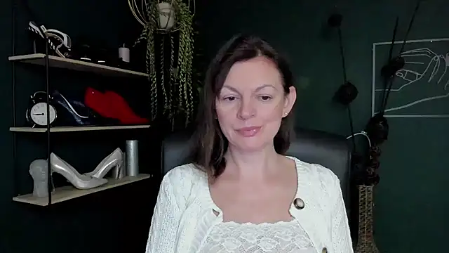 VivianWILD online show from March 19, 2025, 6:57 am