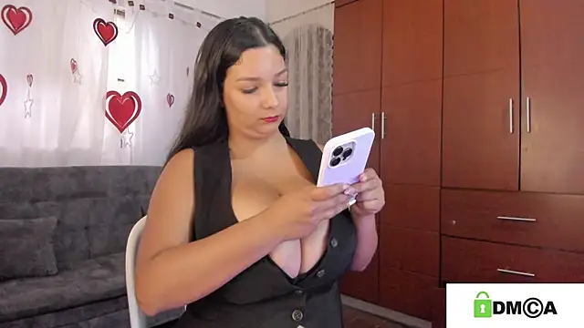 loreth J online show from September 27, 2025, 4:34 pm