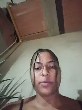 Snapshot of Giselabrunette25 chatting on July 22, 2026, 12:35 am Giselabrunette25 online show from July 22, 2026, 12:35 am