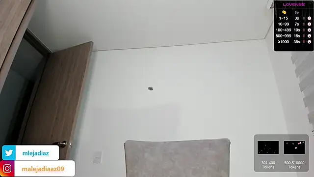 MalejaDiaz  online show from December 20, 2024, 8:12 pm