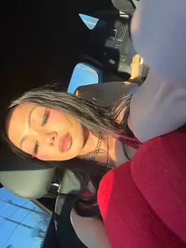 yummyrina online show from January 24, 2025, 10:41 pm