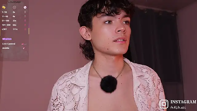 Angelo 018 online show from April 19, 2026, 1:49 am