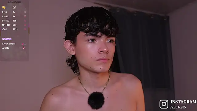 Angelo 018 online show from April 21, 2026, 2:51 am