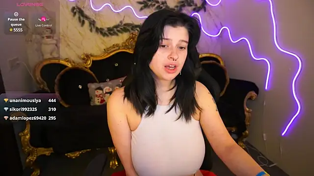 Miki Kivi online show from January 5, 2025, 4:14 am