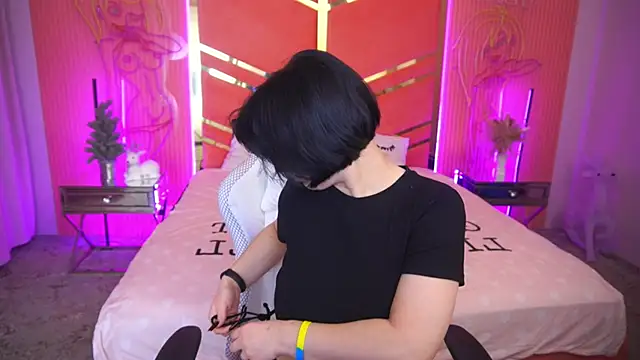 Miki Kivi online show from January 21, 2025, 7:50 pm