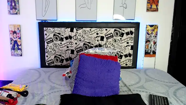 Rihana14 online show from December 3, 2025, 9:46 pm