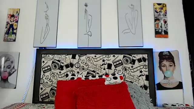 Rihana14 online show from April 21, 2026, 9:28 pm