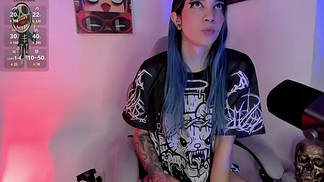sofi pretty uwu- online show from May 26, 2026, 1:45 am