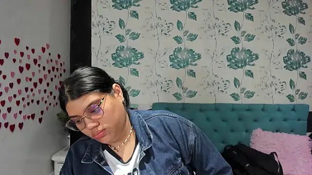 LindaBreeS online show from February 27, 2025, 7:58 pm