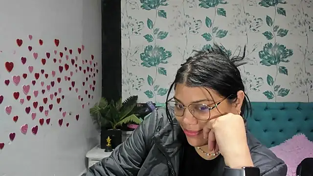 LindaBreeS online show from March 3, 2025, 2:26 pm